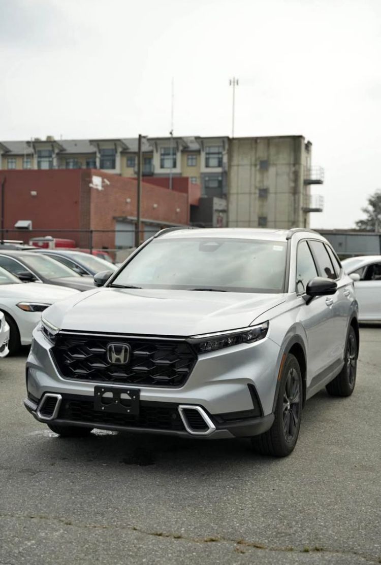 Silver Honda CR-V front view