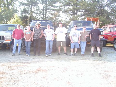 1988 Ford Bronco - Okay, so from the left you have Dennis (GaDawg), Mel (Bronco Babe), SHane (Blaze), Me (SMOOTH), Damon (2fordtruck), Dale (79F150), Spencer…