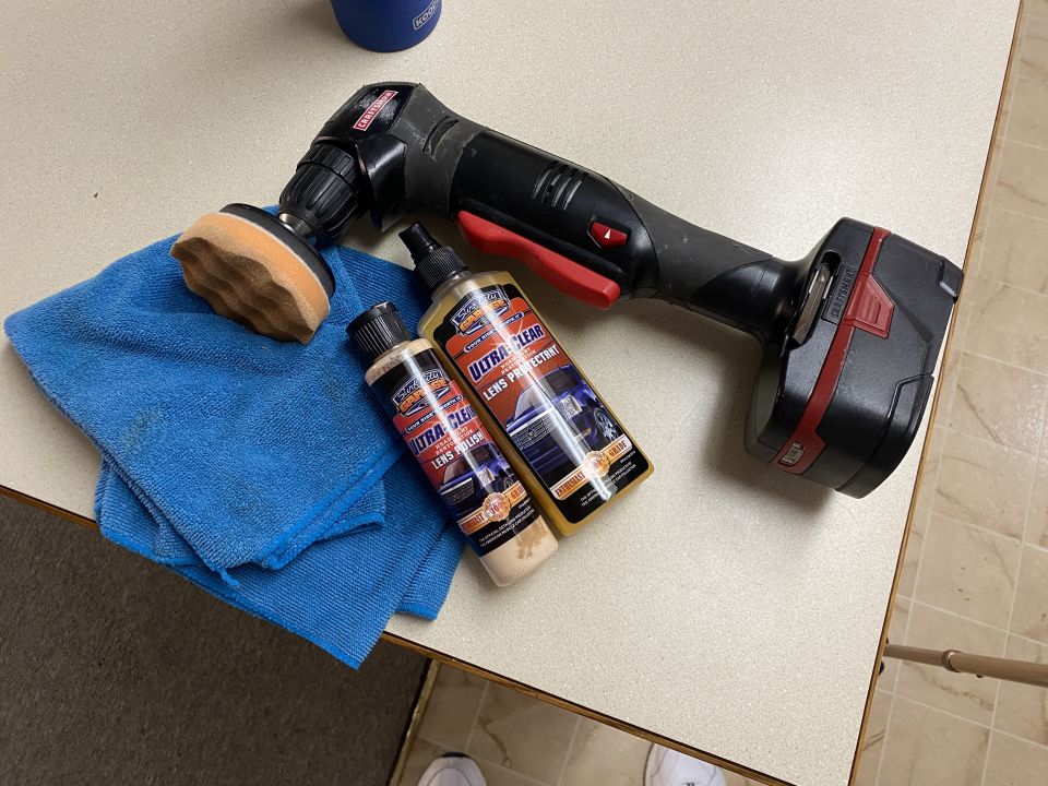 Polishing tools.