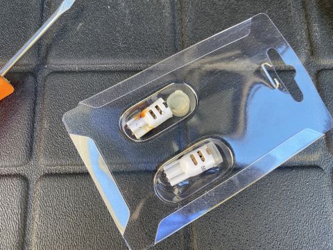 2009 Mazda CX-9 - Replaced a burnt out bulb.