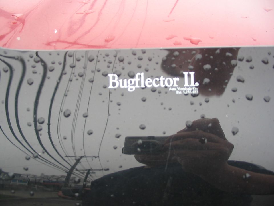 you can see my reflection in the new bugshield... I like the wrap around design!