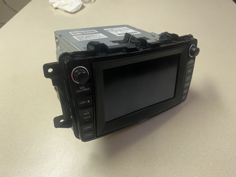 Car stereo head unit with touchscreen and buttons