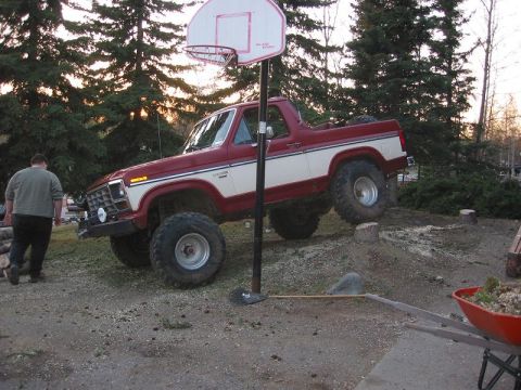 1985 Ford Bronco - Before Solid Axle Swap - Driver Side