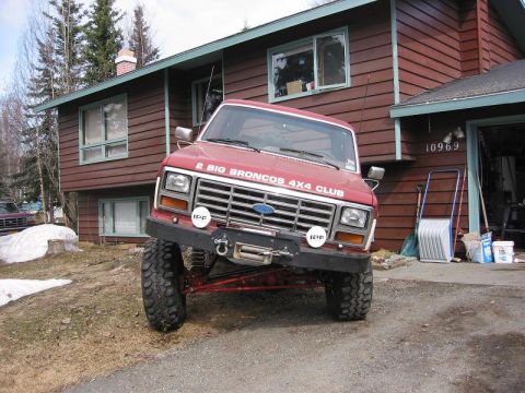 1985 Ford Bronco - After Solid Axle Swap - Backwards Front