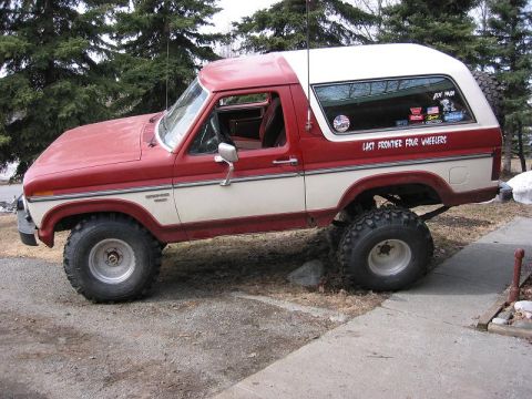 1985 Ford Bronco - After Solid Axle Swap - Backwards Driver Side