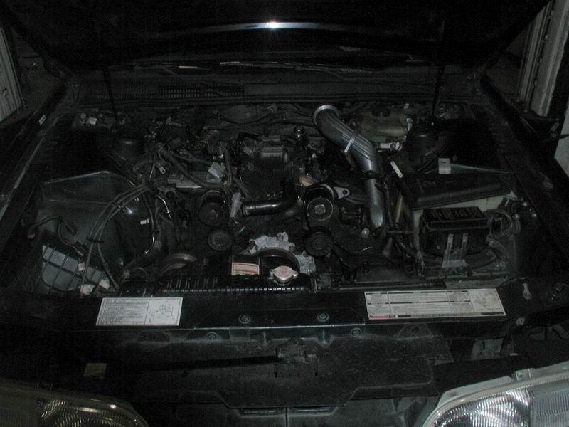 Engine bay of a 1990 Ford Thunderbird