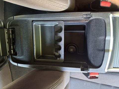 2001 Ford Crown Victoria photo