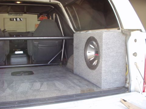1993 Ford Bronco - the new 12 to fit in place of the 2 10s and clear the roll cage
