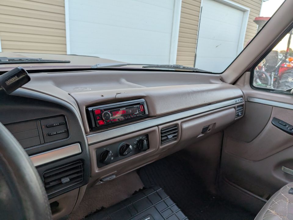 1993 Ford Bronco photo