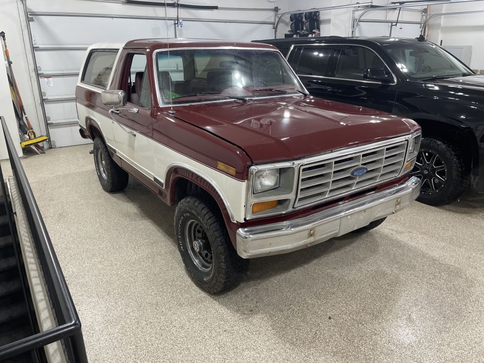 1986 Ford Bronco “Money Pit” photo