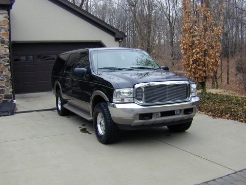 2001 Ford Excursion - Looking good siting on those Mickey thompsons!