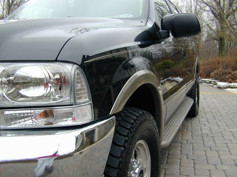 2001 Ford Excursion - Just trying something different, the paint still looks good after 42,000miles.