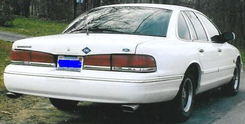 1997 Ford Crown Victoria photo
