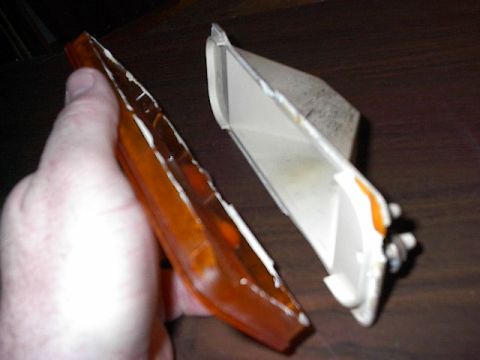 1986 Ford Bronco - Lense busted loose of housing. Sacrifice housing, save lense.