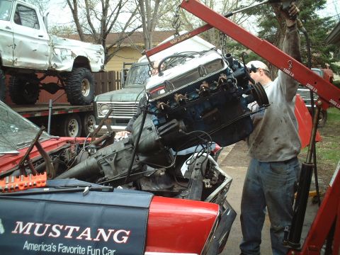 1967 Ford Galaxie - Pulling the motor and trans out