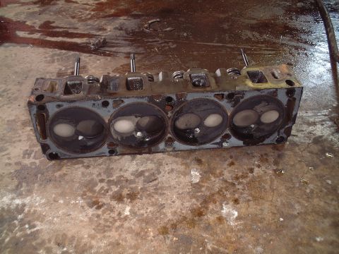 1967 Ford Galaxie - Heads removed