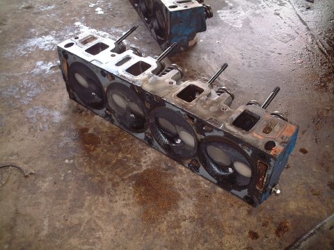 1967 Ford Galaxie - Another head removed