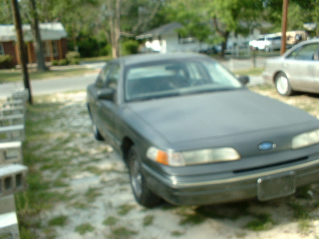 1992 Ford Crown Victoria “BIG BOY”