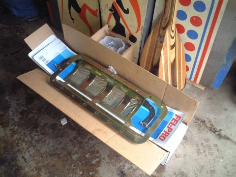 1967 Ford Galaxie - Getting ready to install windage tray, new gaskets, and new oil pump.