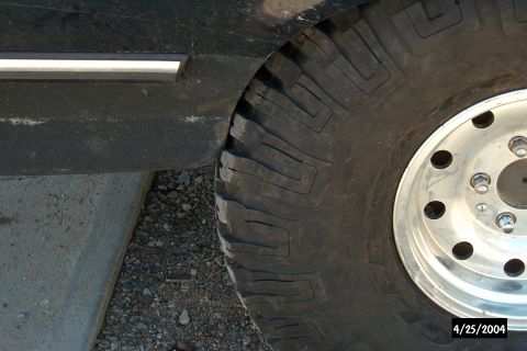 1996 Ford Bronco - Here is a close up of the stuffed tire. So I am getting ready to install a 2.5" AAL, and possibly trim in the next few days or so.