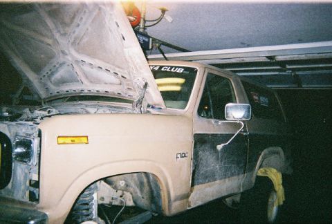 1983 Ford Bronco - Bew Drivers front fender
