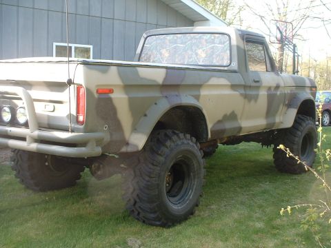 1975 Ford F-250 photo