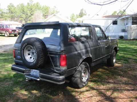 1990 Ford Bronco photo