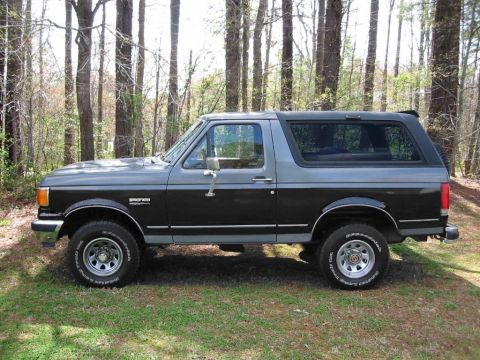 1990 Ford Bronco photo