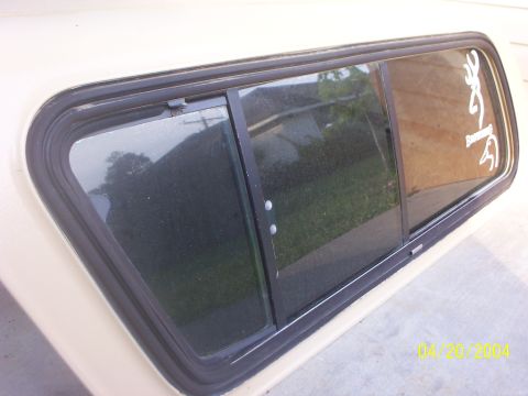 1978 Ford Bronco - MATCHING TOP WITH SLIDERS