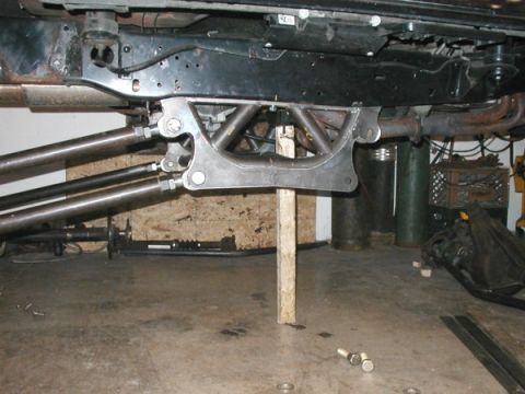1994 Ford Bronco - Center crossmember complete