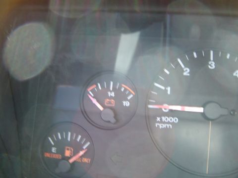 1993 Jeep Grand Cherokee - Check out the amp gage ...this is while driving...(the tach has already shut off)
