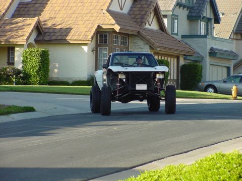 1981 Ford Bronco - Evan has plates!