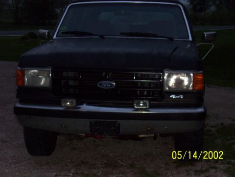 1987 Ford Bronco - painted grill black