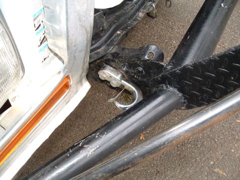 1979 Ford Bronco - moved the hooks from the bottom to the sides of the frame