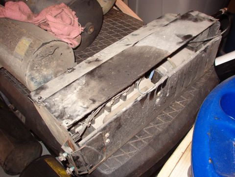 1983 Ford Bronco - Air Suspension System from Land Rover. Compressor, drier, & valve block in steel box for frame mounting. Valve block includes controller th…