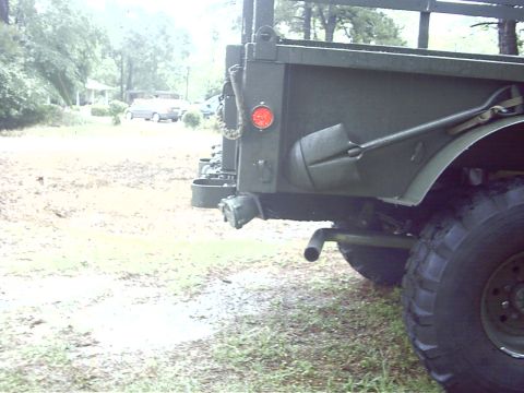 1984 Chevrolet Blazer - side shot, notice his d-ring shackles took a shot, not even bent just missing paint, I'm sure the utility clevis never hurt being on there