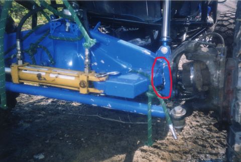 1991 Ford Bronco - Another close-up of the damaged rear axle