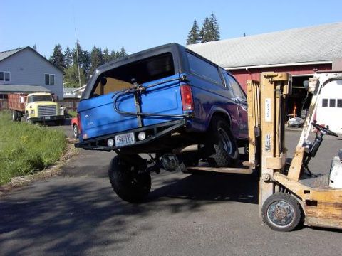 1980 Ford Bronco - rear tire was 31" off the ground
