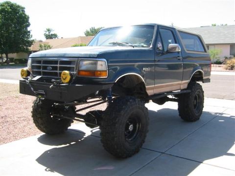 1994 Ford Bronco - This modified 1994 Ford Bronco sits high on large off-road tires.