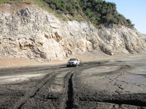 1985 Ford Bronco - friend playing in the mud. those are his bogger tracks :D