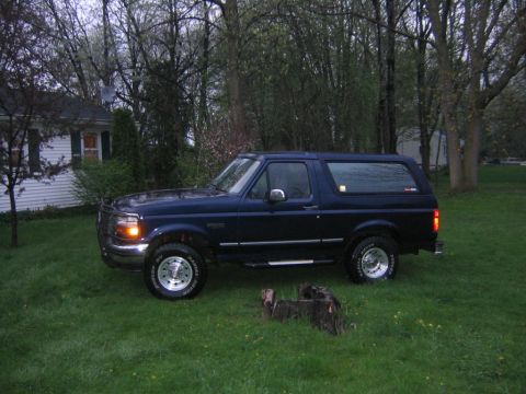 1994 Ford Bronco - Nice and clean