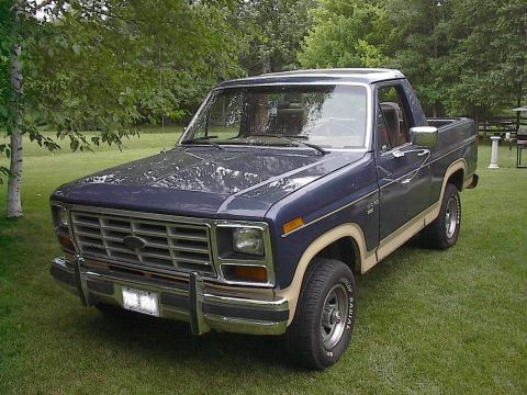 1986 Ford Bronco - From the front