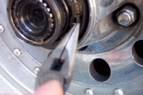 1992 Ford Bronco - Remove this clip (yeah, the picture is blurry)