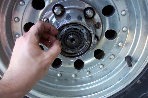 1992 Ford Bronco - Slide the hub in, and install the large snapring in the groove