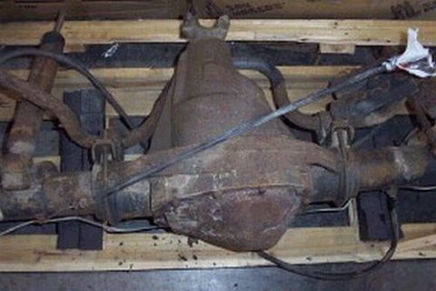 1996 Ford Bronco - Diff housing view