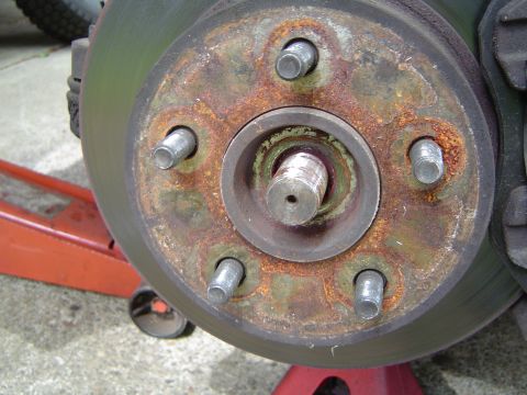 1993 Jeep Grand Cherokee - Nut out of the way, then it all comes apart easy