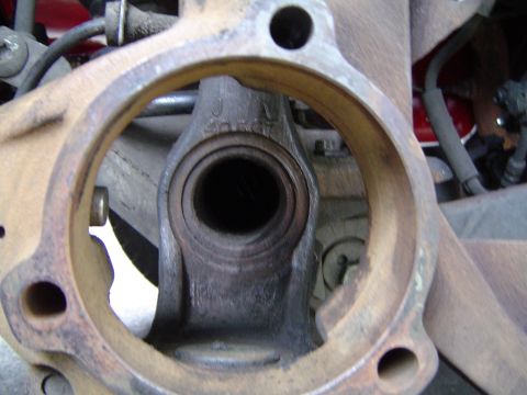 1993 Jeep Grand Cherokee - Axle cleaned up and ready for the new shaft to go in