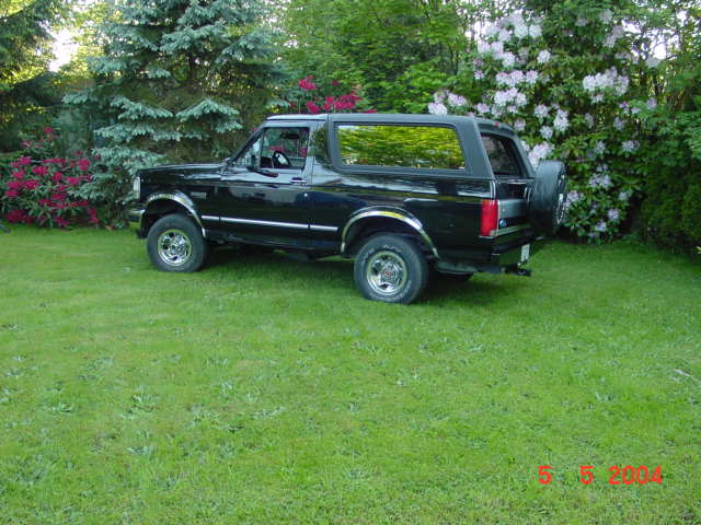 1995 Ford Bronco “hmm”