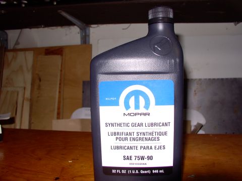 1986 Ford Bronco - Here's what the newest bottle looks like. It's still fully synthetic and still 1/4 of the price of the Ford stuff.