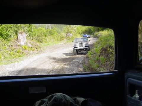 1987 Ford Bronco - jeeps havin a hard time keepin up